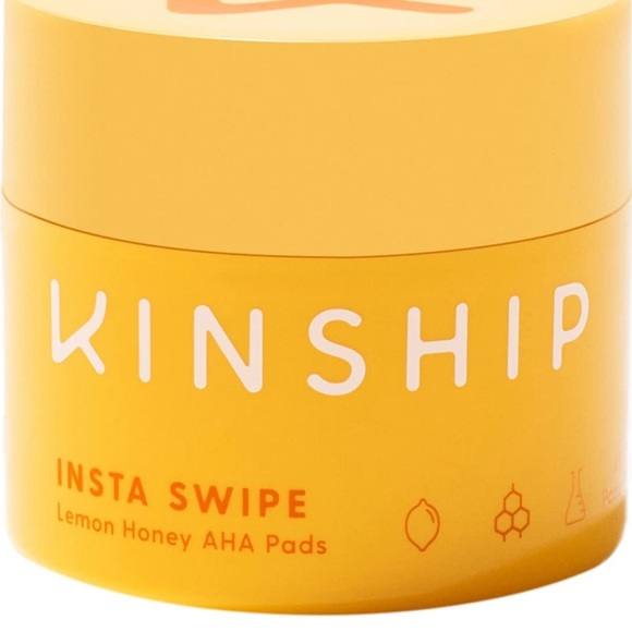 Kinship Insta Swipe AHA Exfoliating PadsLemon Honey Glycolic Acid Face Exfoliant - Picture 1 of 5